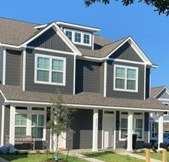 Building Photo - 904 Fairview Ave