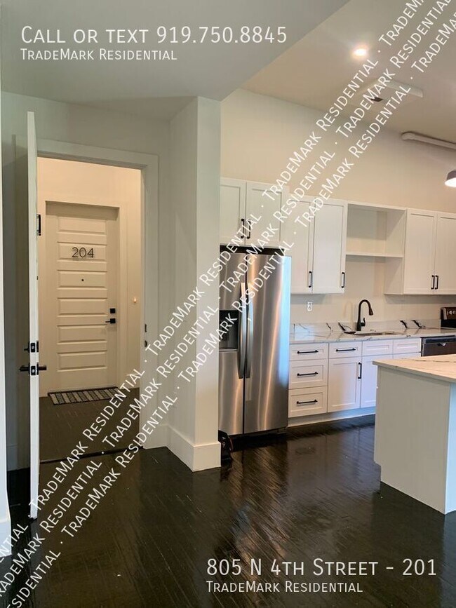 Photo - 805 N 4th St Unidad 201