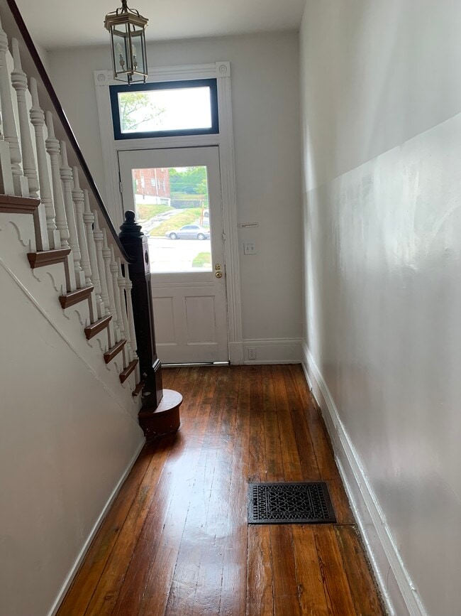 Photo - 3042 Gilbert Ave