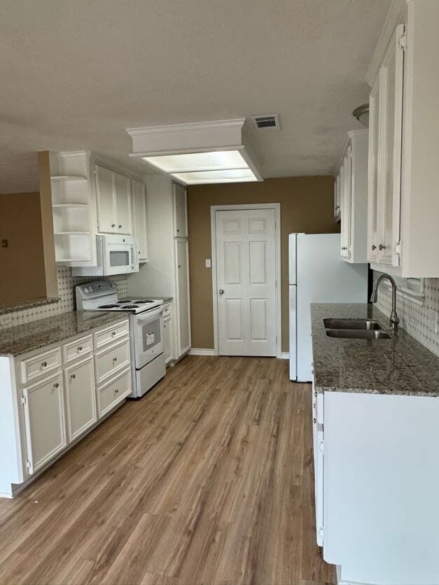 Photo - Great 3 bedroom situated next to Blinn College's parking lot!