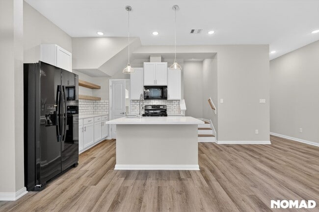 Photo - 208 Clark Rd