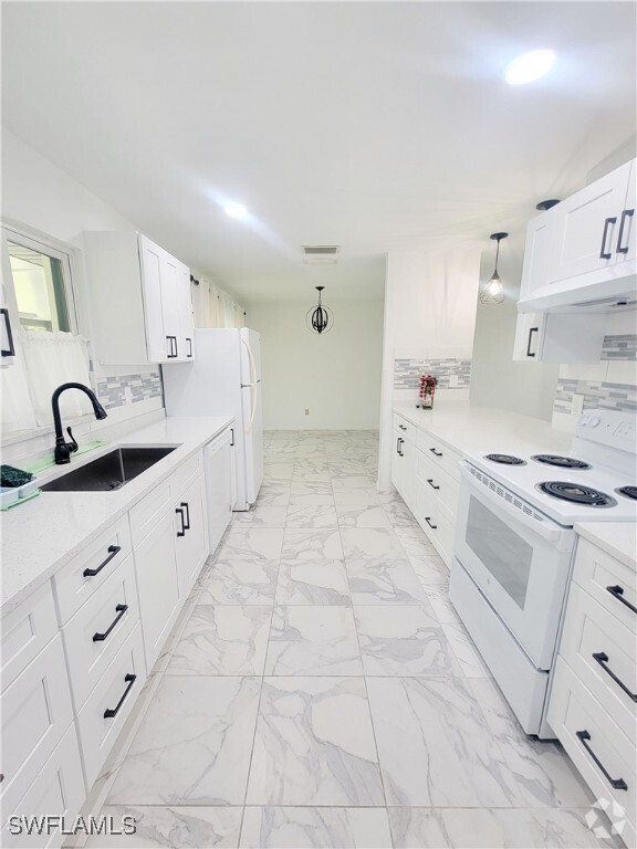 Building Photo - 502 East 3rd Street Rental