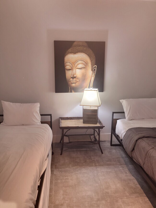 Photo - 6335 N Miami Ave Unit 2