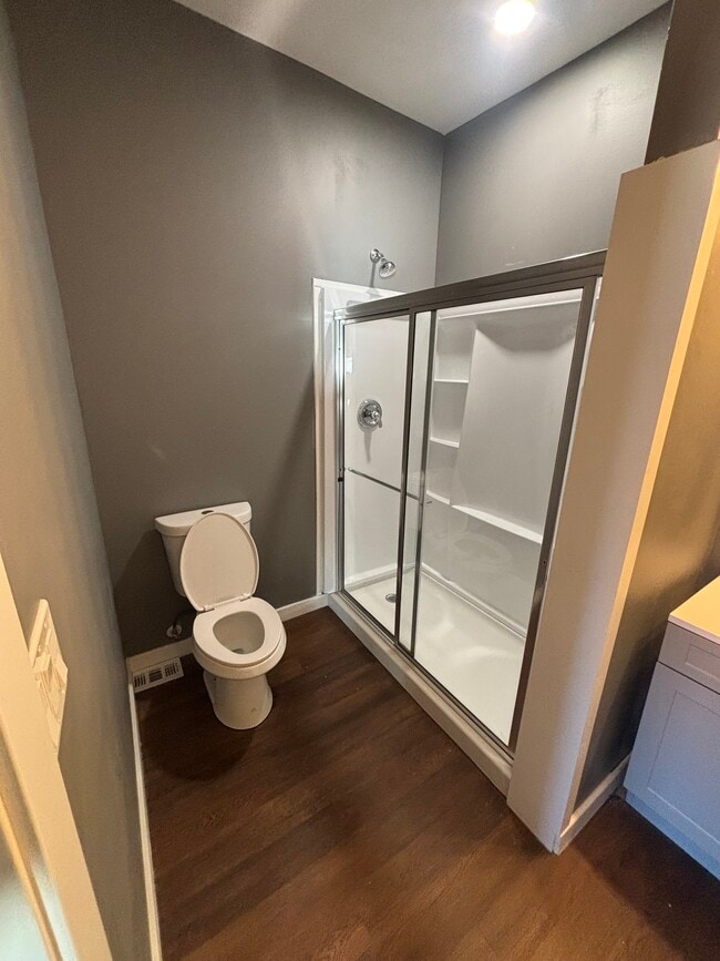 Building Photo - 641 Broadway Unit 1B Rental