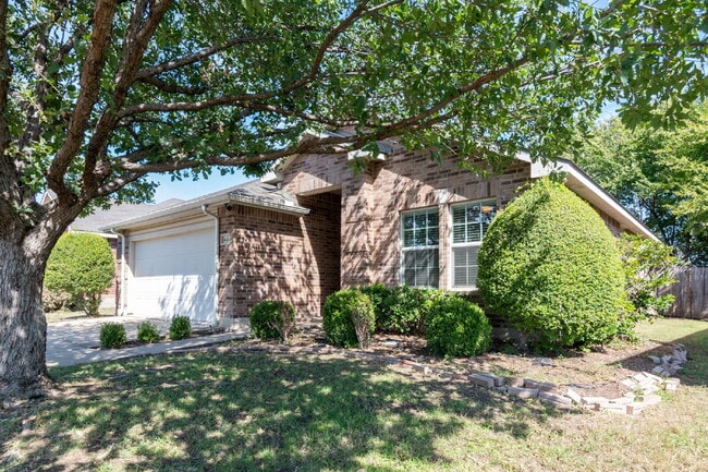 Photo - "Beautiful 3-Bedroom, 2-Bath Home with Ope...