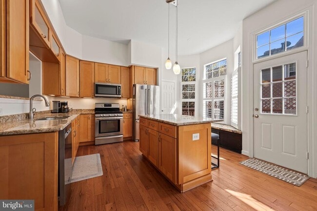 Photo - 47645 Weatherburn Terrace