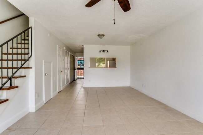 Photo - 10821 Roger Dr Unit A