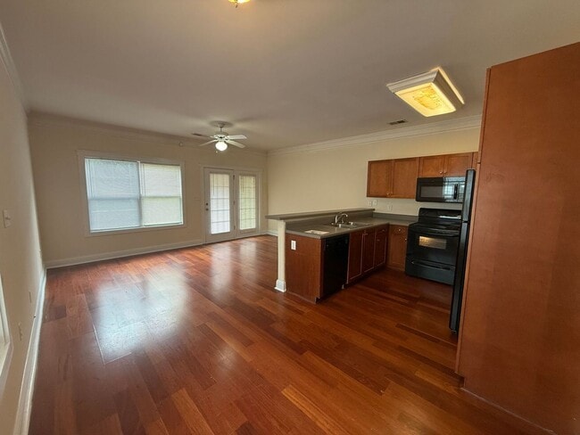 Photo - 170 Jonas Ave