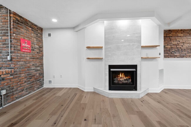 2128 Merriman Way