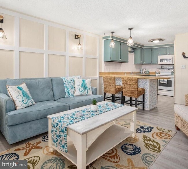 Photo - 17 143rd St Unit 102