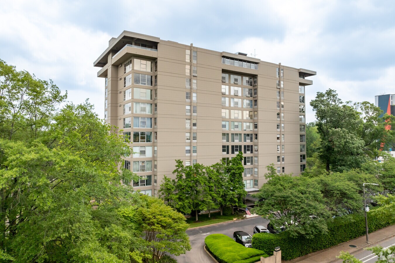 The Edinborough - The Edinborough Apartments