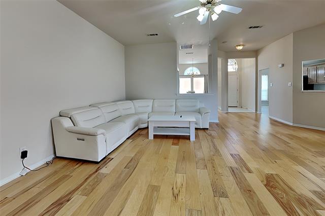 Photo - 1716 Alpine Dr