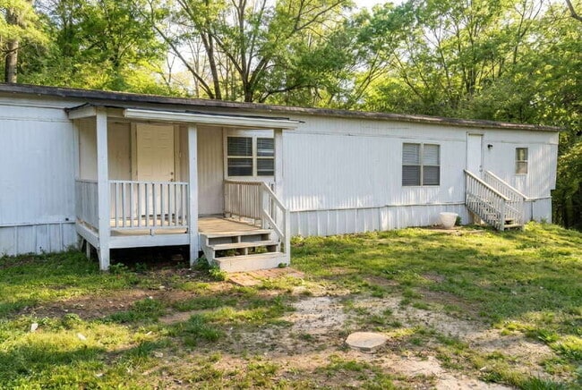 Photo - 122 Collins Rd