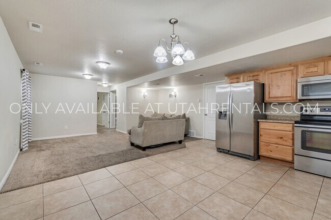Photo - 2801 S Harrow Ct