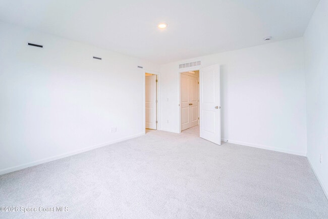 Photo - 1918 Bluewater Ln