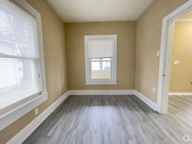 Building Photo - Near Downtown Muncie Rental