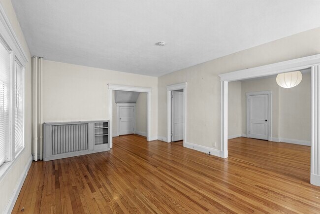 Photo - 227 Winchester St Unit A