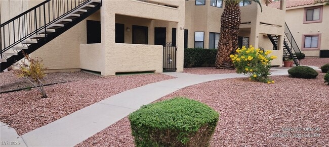 Photo - 1208 Observation Dr Unit 102