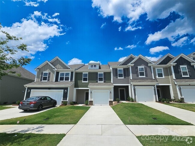 Building Photo - 2744 Yeager Dr NW Rental
