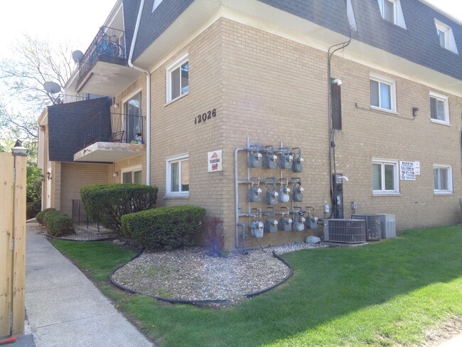 Photo - 12026 S Kildare Ave Unidad 17 Rental