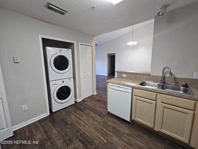 Photo - 6051 Maggies Cir Unit 115