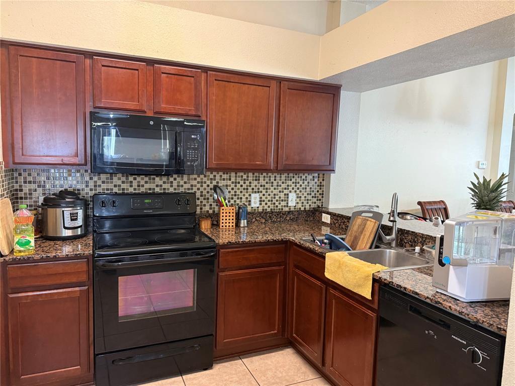 Photo - 18250 Snowdonia Dr