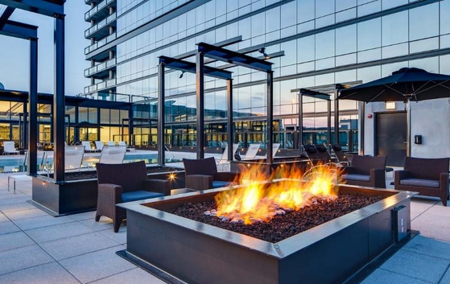 Photo - 800 W Blackhawk St