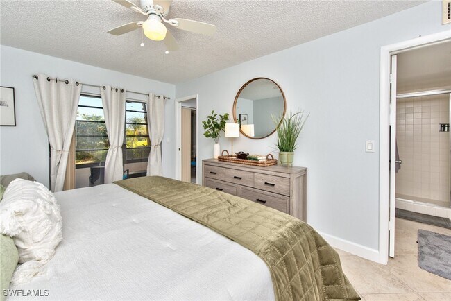 Photo - 3655 Boca Ciega Dr Unidad 111