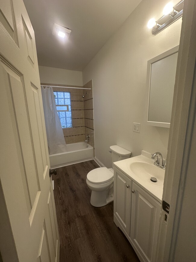 Photo - 3221 N 38th St