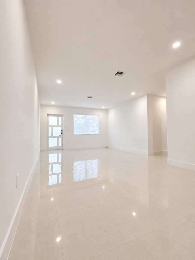 Photo - 345 Pinehurst Rd