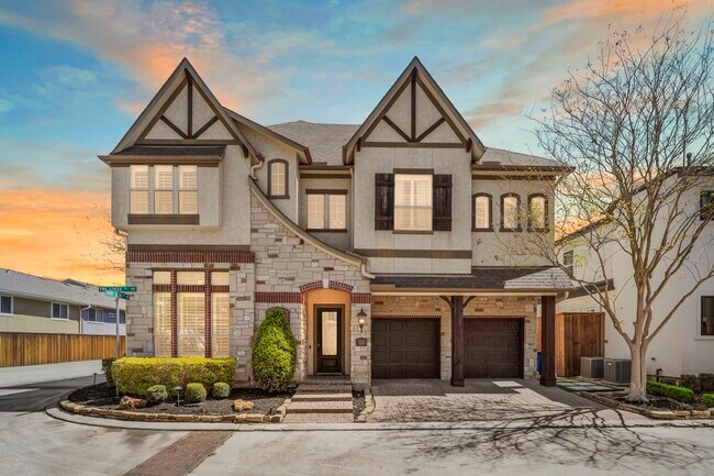 Photo - 622 Pink Azalea Trail