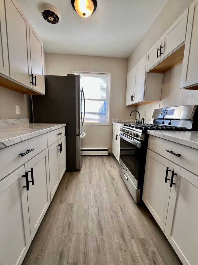 Photo - 737 Longfellow Street NW