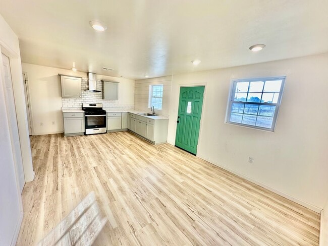 Photo - Fully Remodeled 3/2 in Northwest Fresno