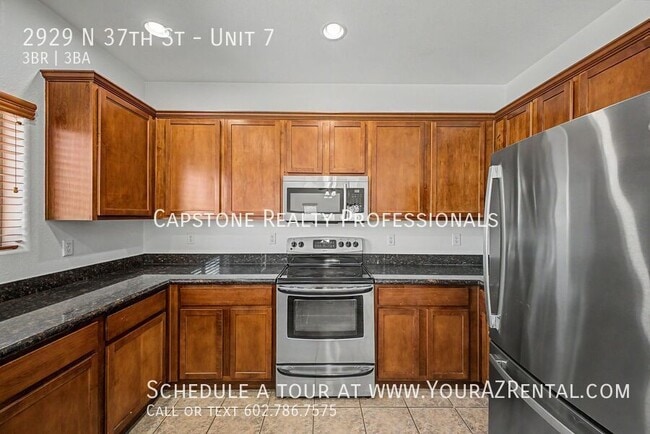 Building Photo - 2929 N 37th St Unit 7