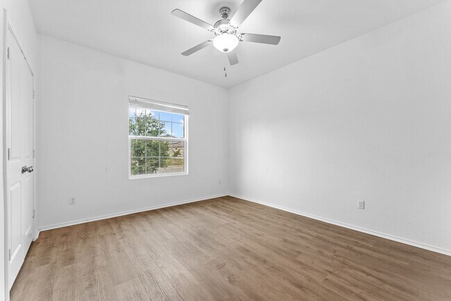 Photo - 129 Escondido Cir Unit B