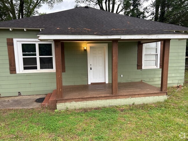 Building Photo - 916 2nd Ave Rental
