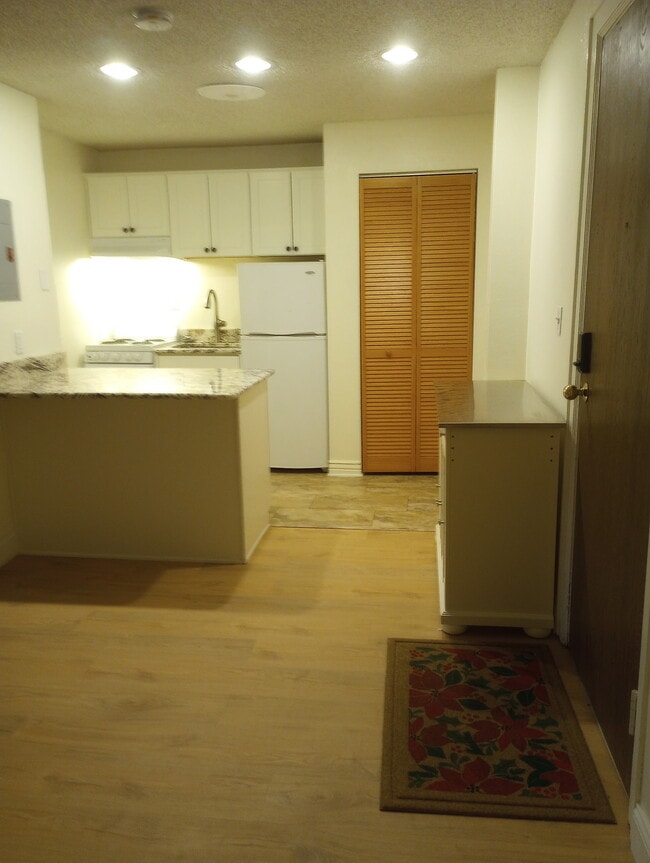 Photo - 2101 S Josephine St Unit 208
