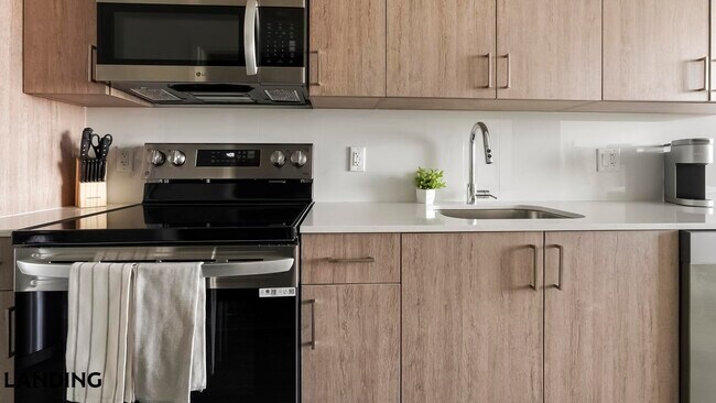 Photo - 1025 E 25th St Unit 609
