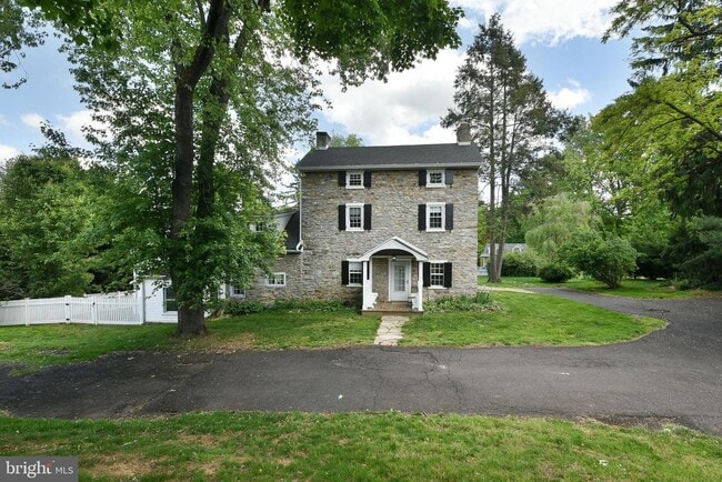 Building Photo - 966 Paige Ct