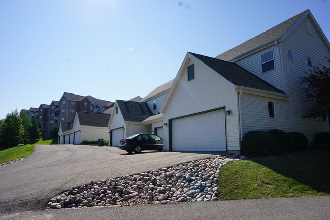 Woodland Glen Townhomes - Woodland Glen Townhomes