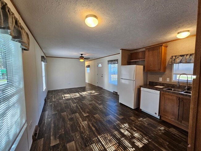 Photo - 9 Mapledale Acres