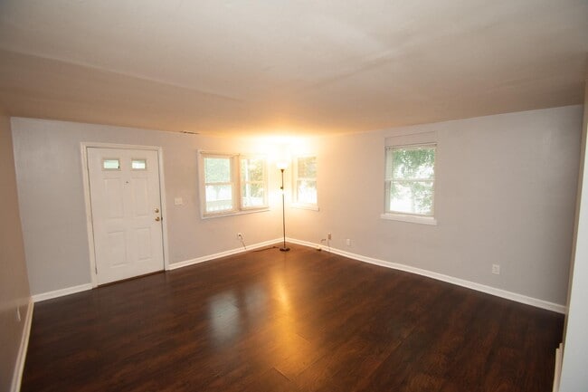 Photo - 421 W Main St