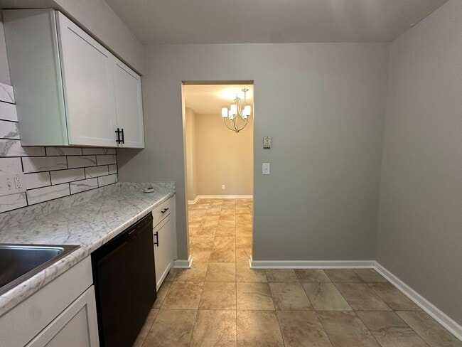 Photo - 120 Heather Hills Dr