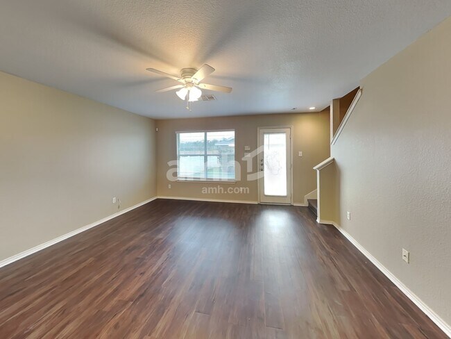 Photo - 1433 Davis Mountain Loop