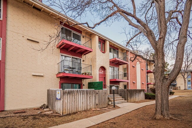 Building Photo - 12133 N Melody Dr Unit 303