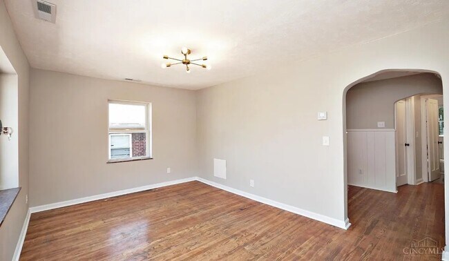 Photo - 2992 W McMicken Ave Unidad 3