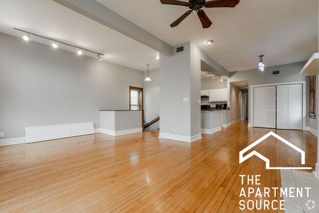 Building Photo - 2835 N Ashland Ave Unit 2 Rental