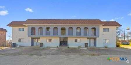 Building Photo - 1046 Linde Ave Rental