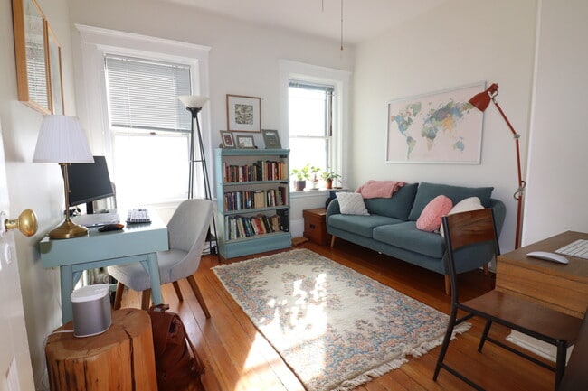 Building Photo - 551 Brookline Ave Unit 1