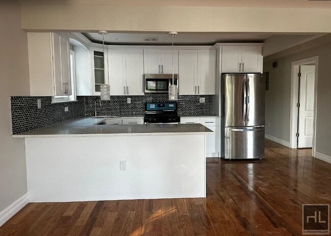 Photo - 132-11-132160 160th St Unidad 1